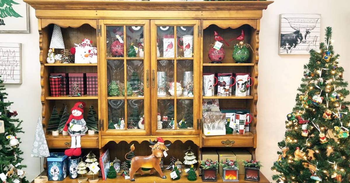 christmas items at walker's farm, home and tack