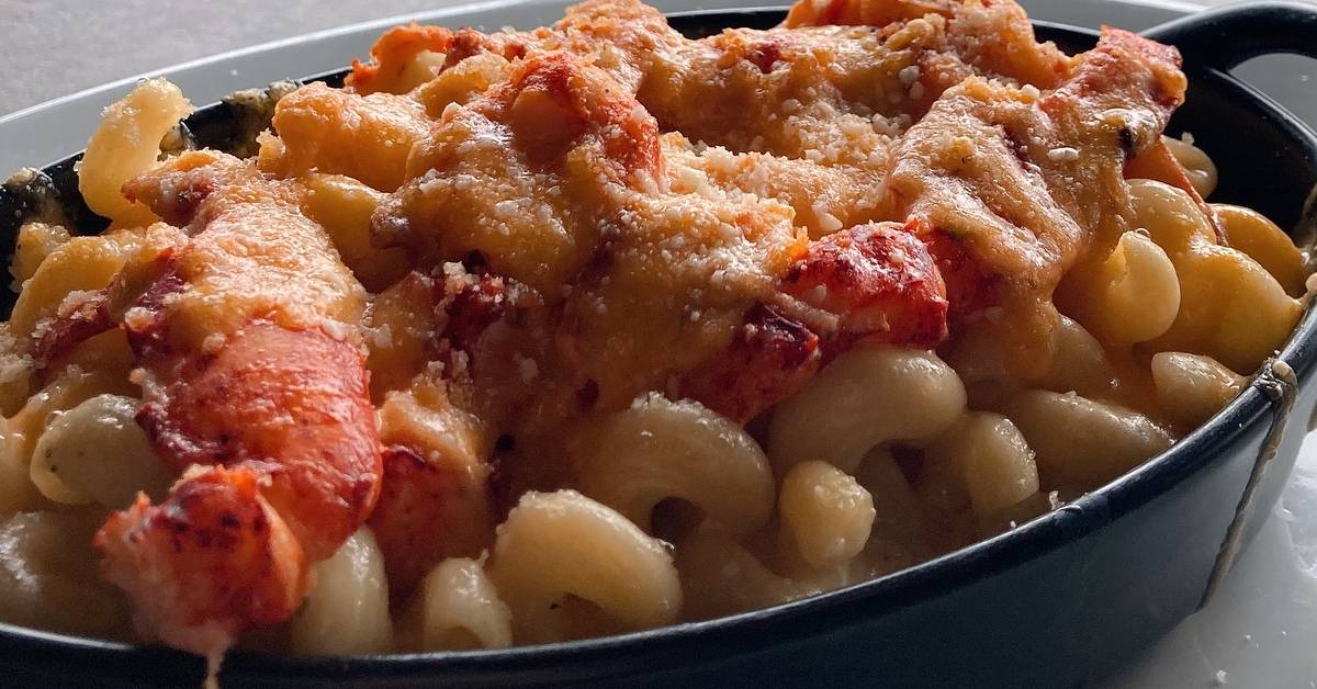 lobster mac and cheese