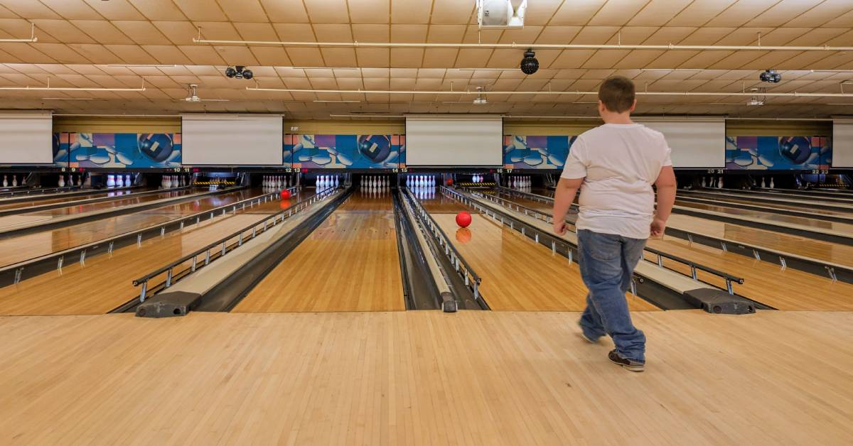 kid bowling