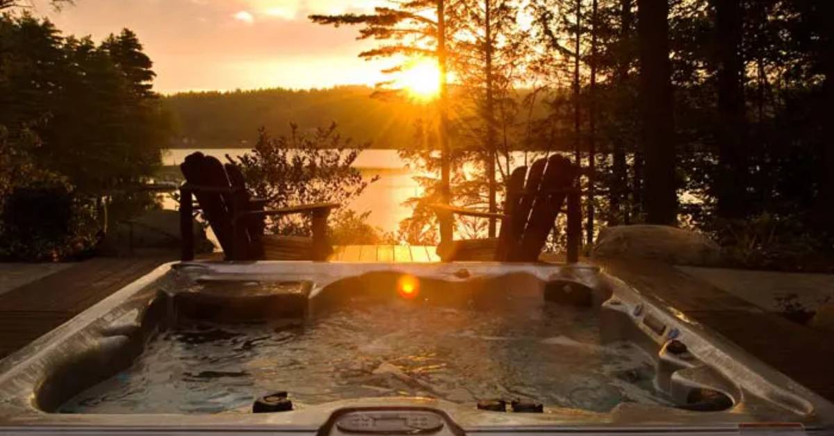 hot tub at fern lodge overlooking lake