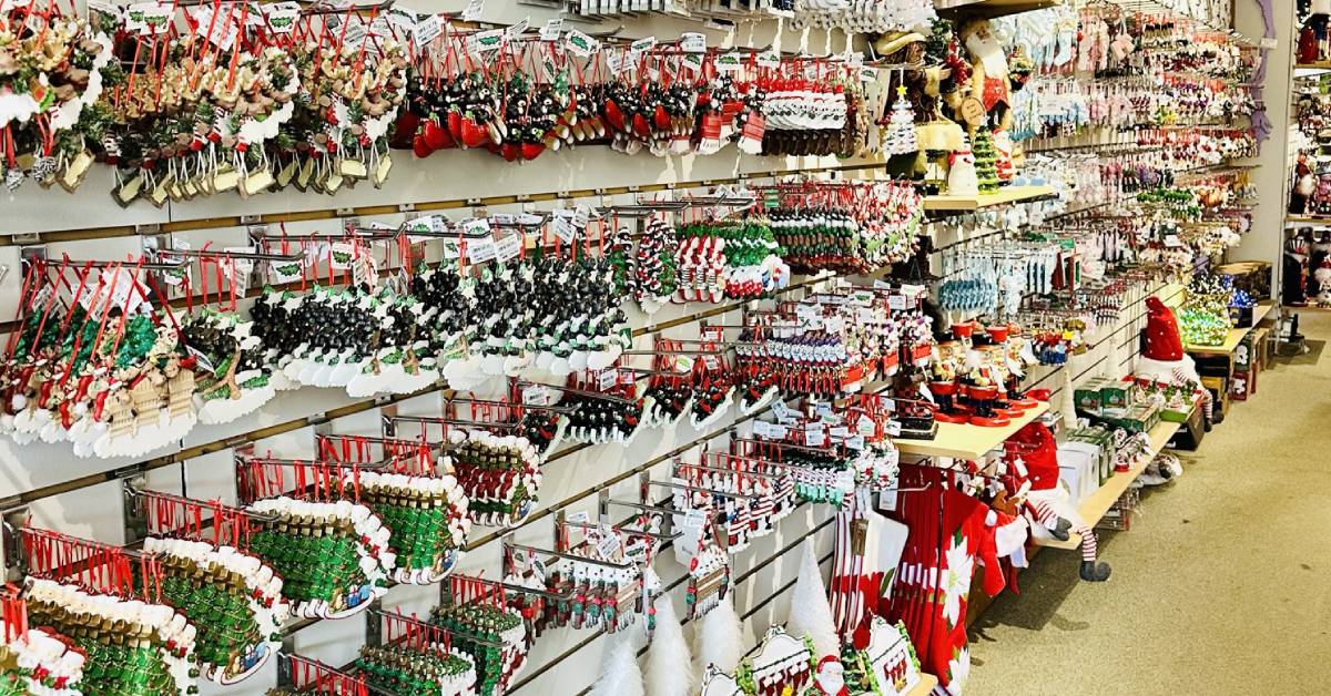 christmas ornaments in a christmas to remember