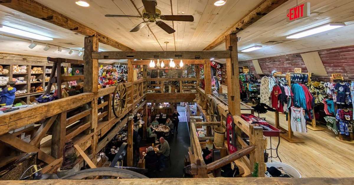 view of gift store and downstairs dining area