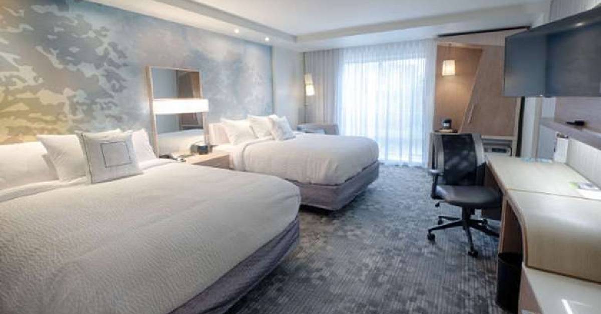 hotel room double beds