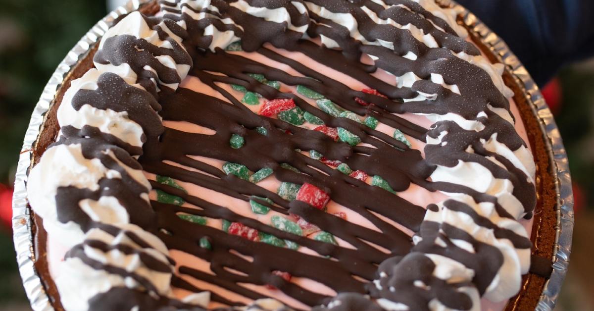 a holiday ice cream pie