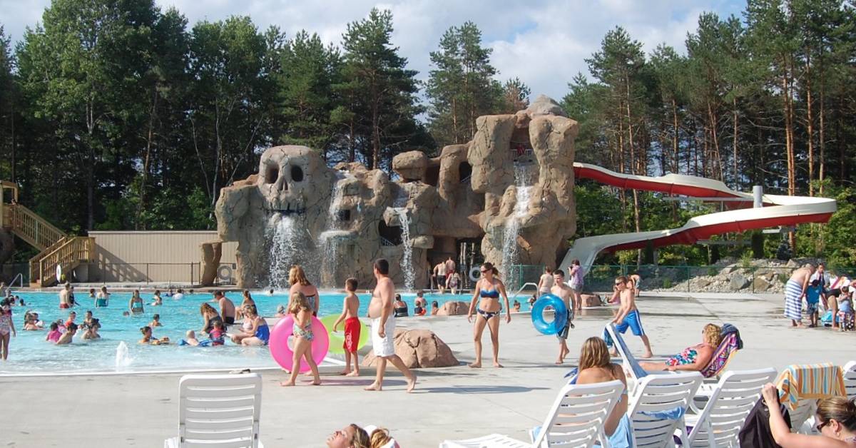moose hillock pool