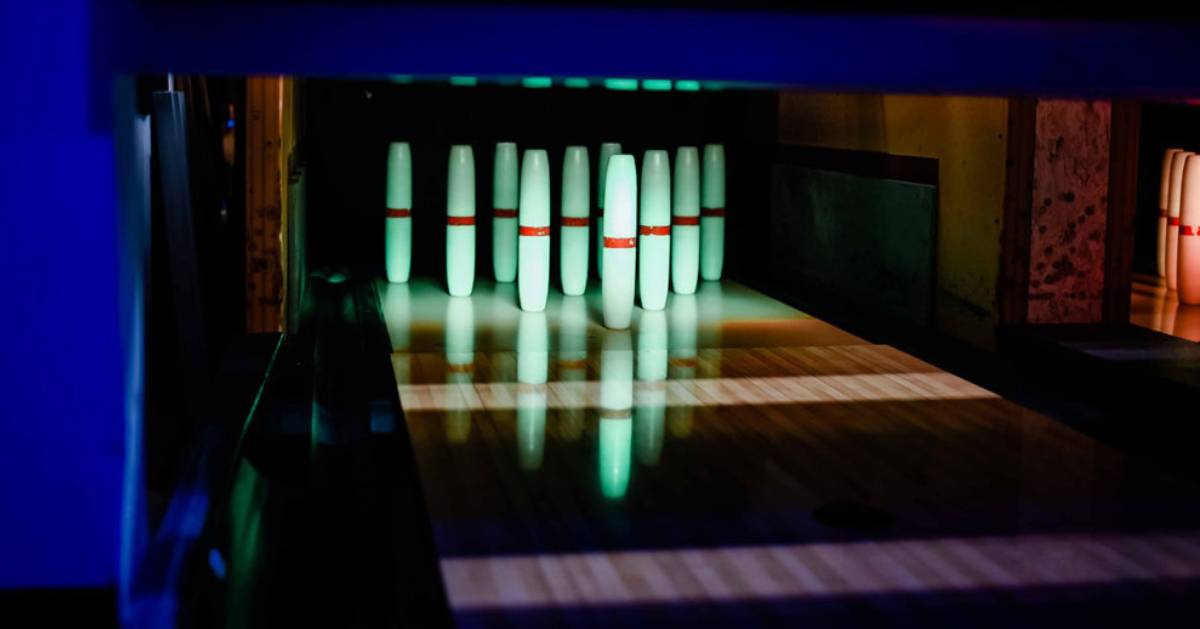 candlepin bowling pins