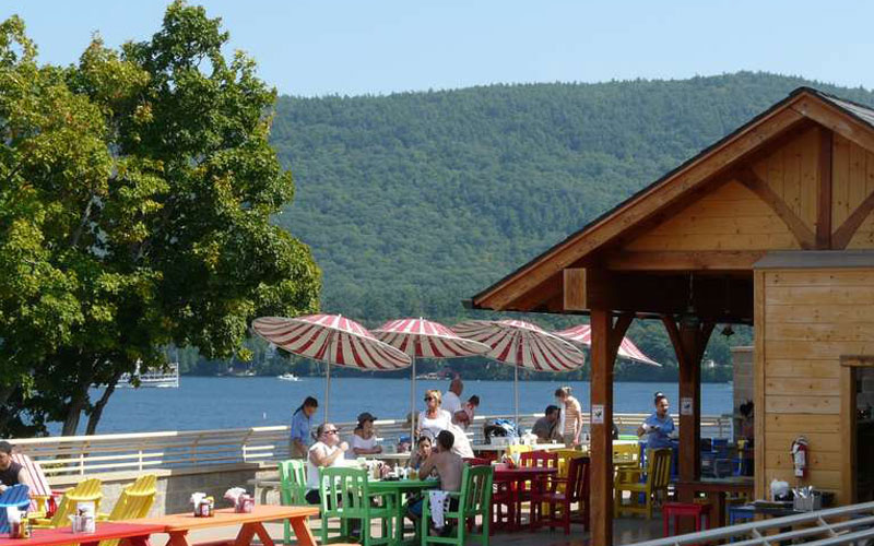 lake george dining outside