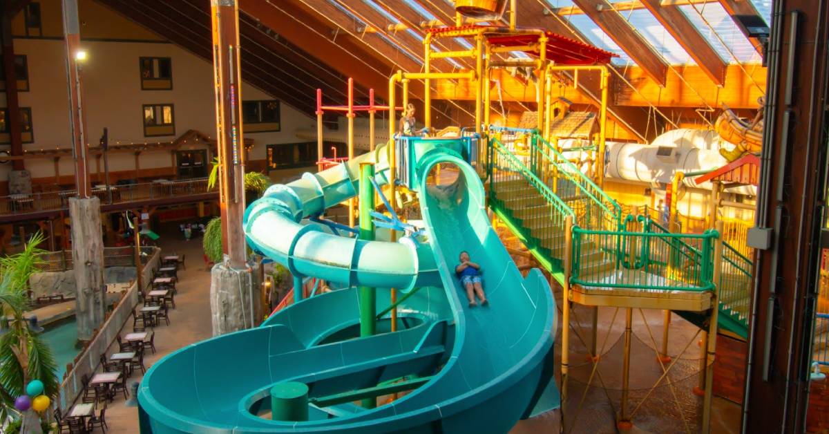 waterslides at great escape lodge indoor waterpark