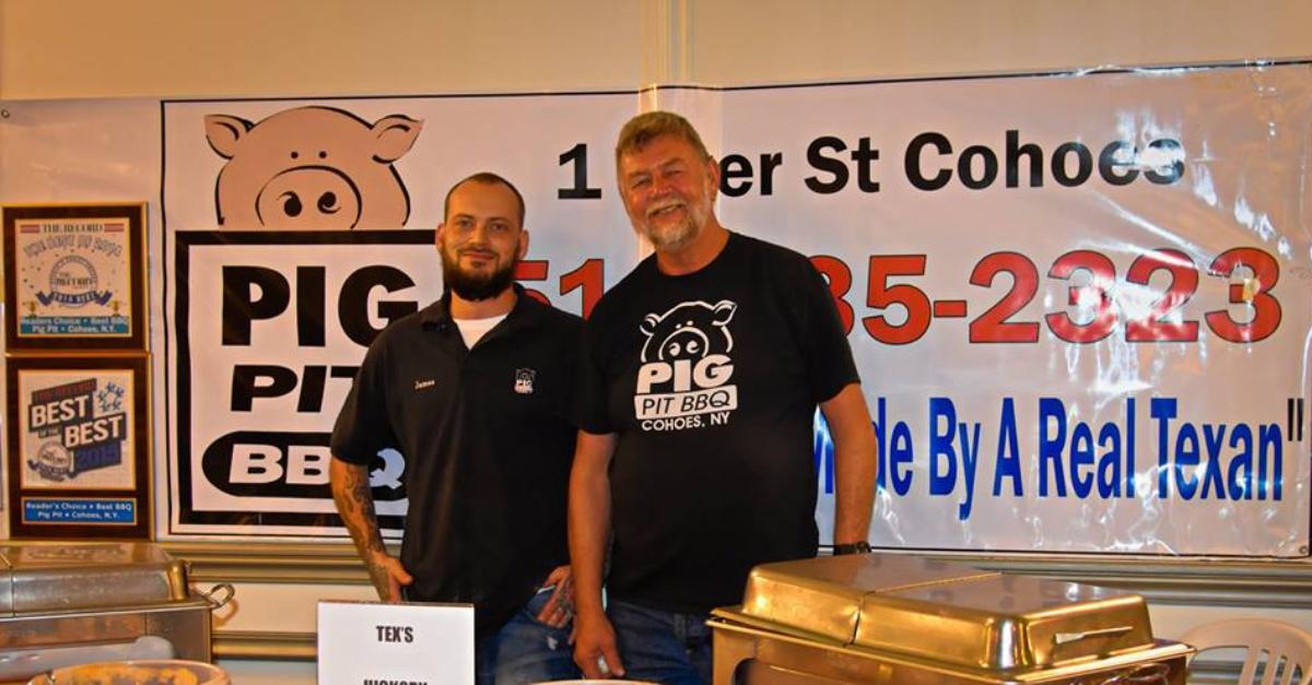 pig pit bbq booth at wing wars