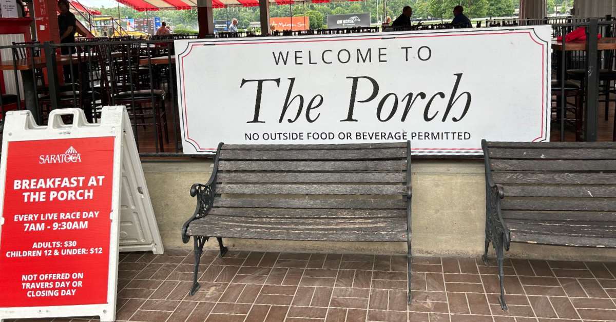 welcome to the porch sign at saratoga race course