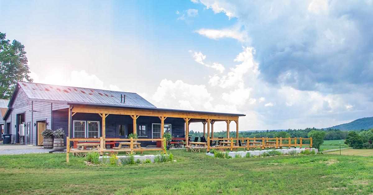 dancing grain brewery patio