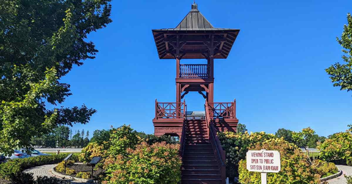whitney viewing stand