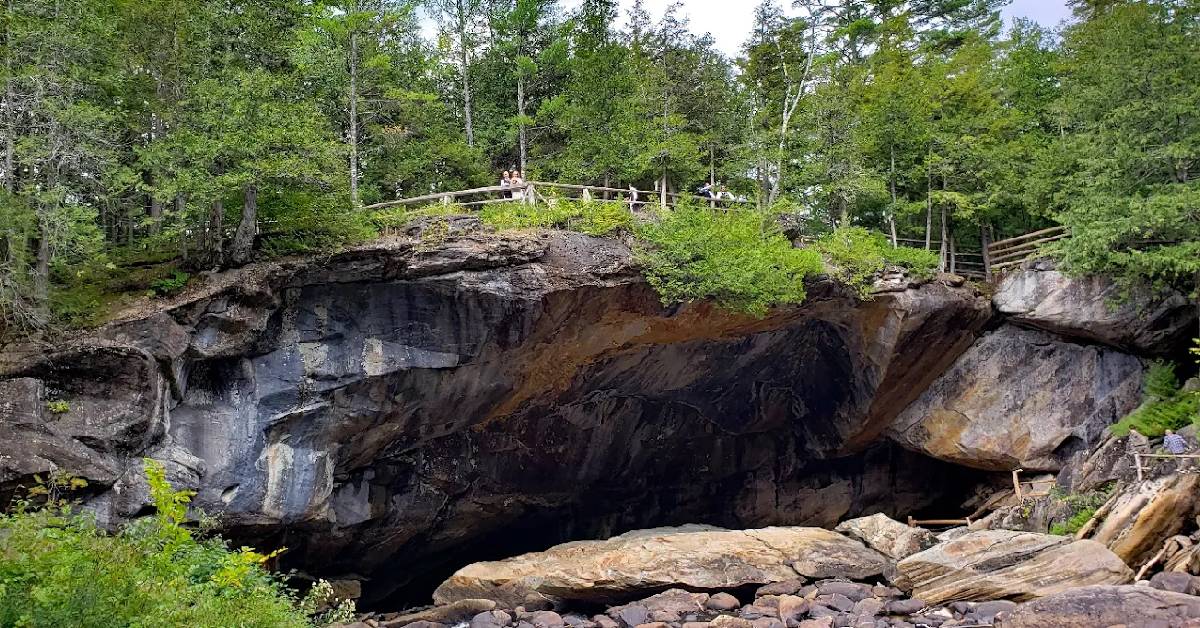 Cave bridge made by rock