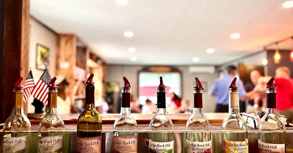 bar at Ledge Rock Hill Winery