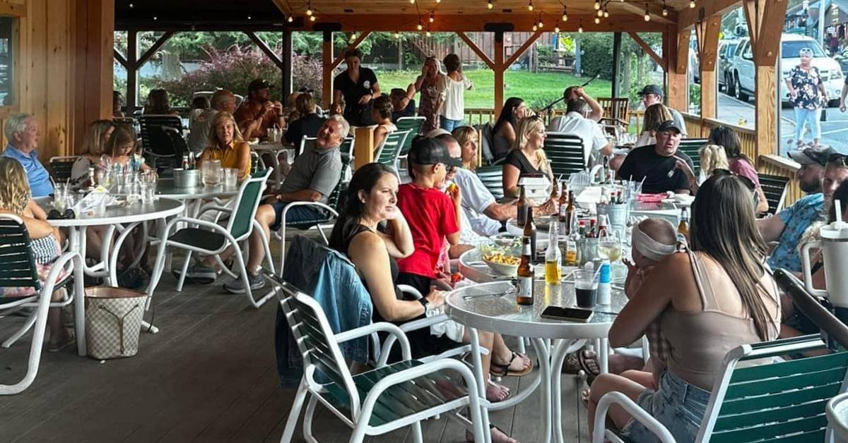 frederck's restaurant patio