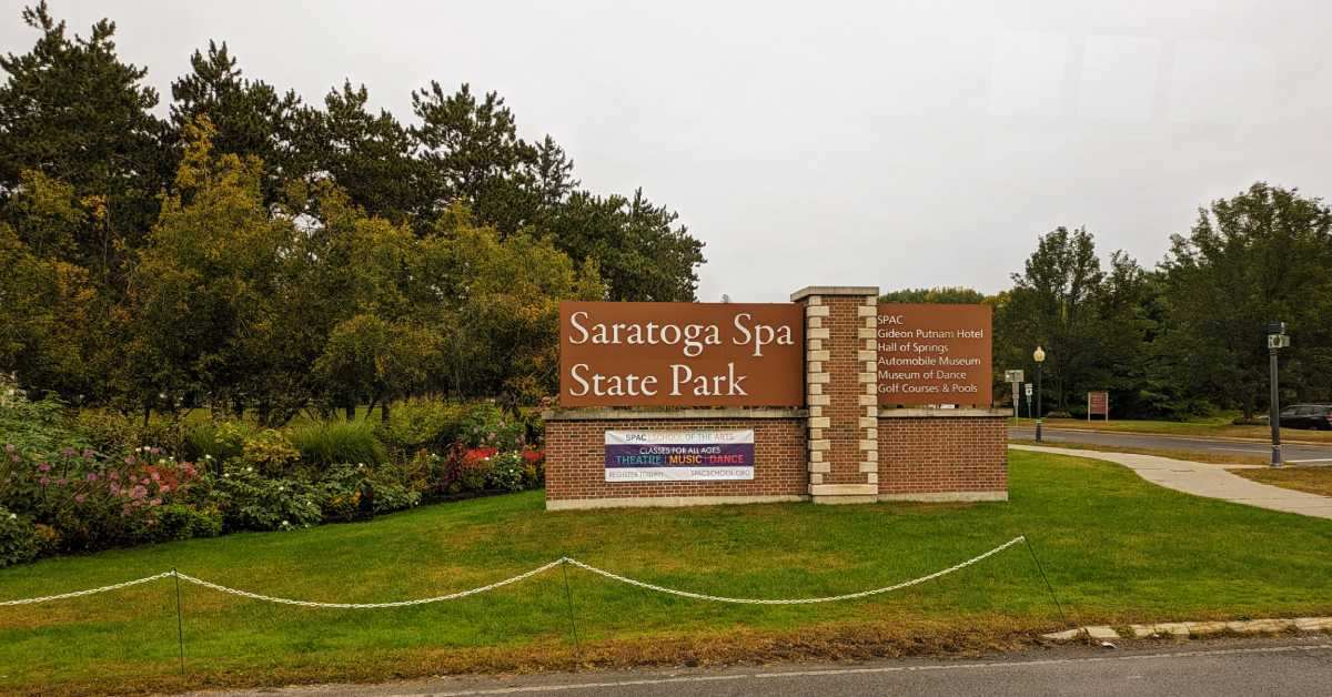 outside entrance of Saratoga Spa State Park
