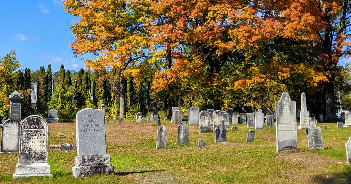 saratoga cemetery in the fall
