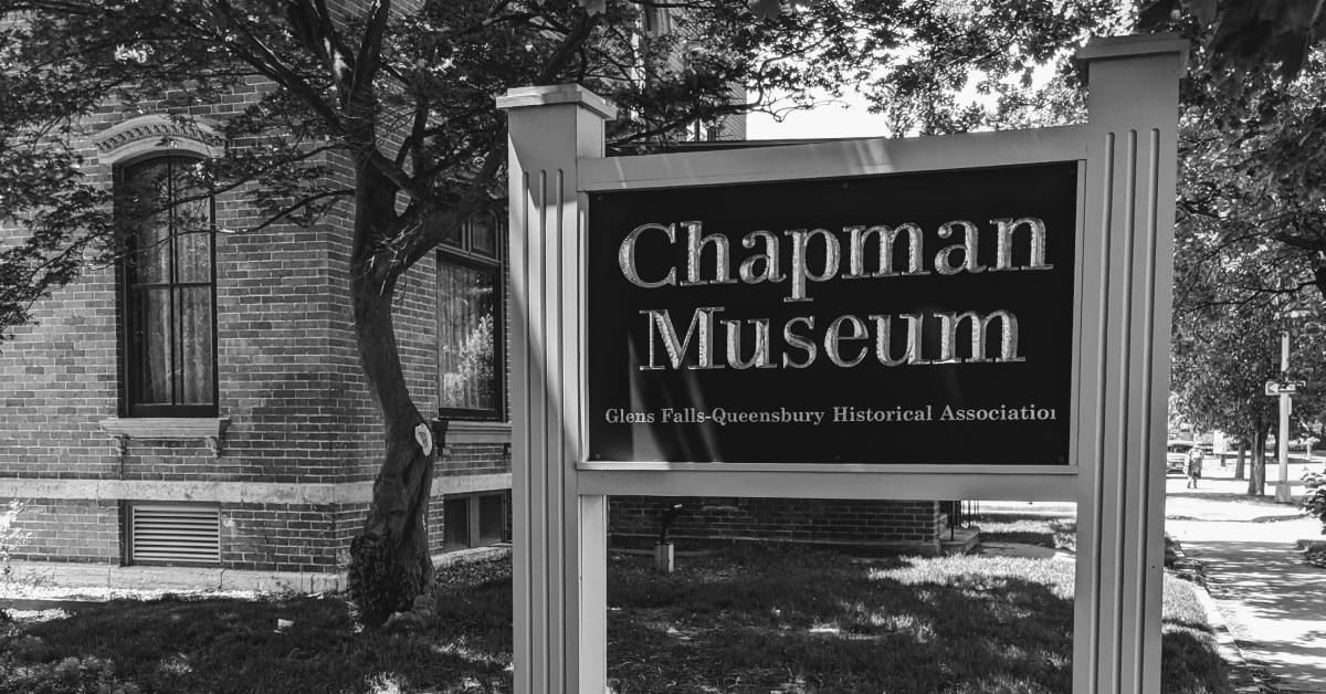 chapman museum sign, black and white