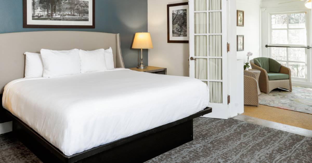gideon putnam guestroom