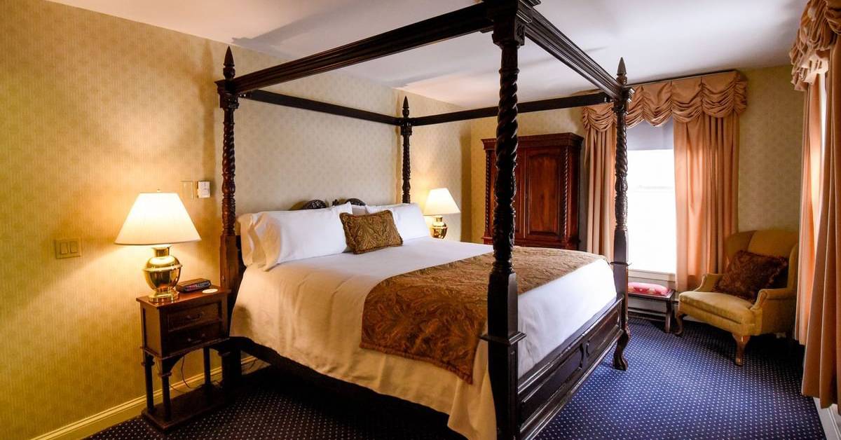 inn at saratoga room