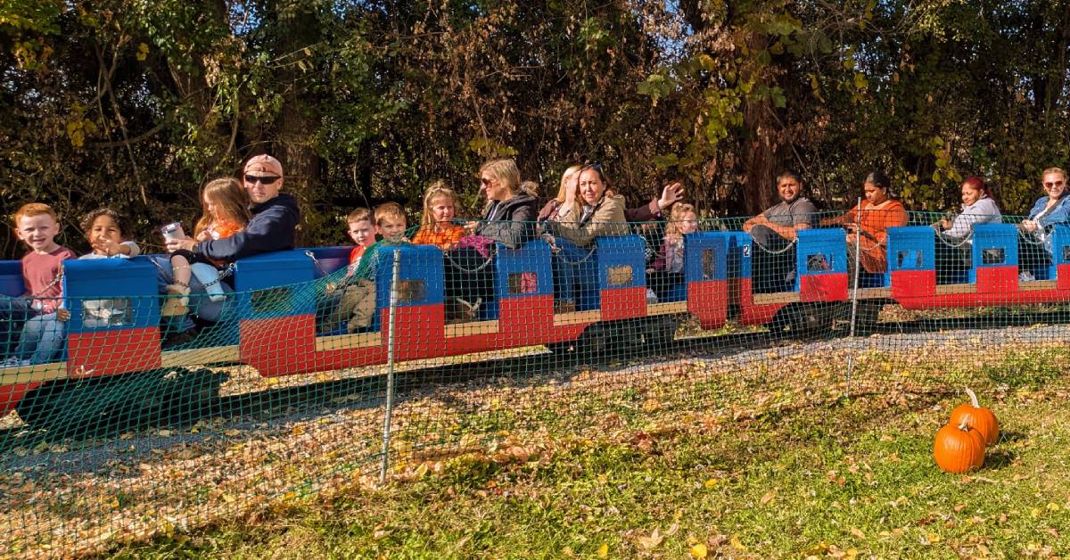 train ride at sunnyside gardens