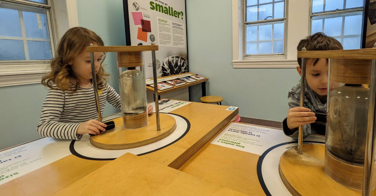 kids at children's museum at saratoga