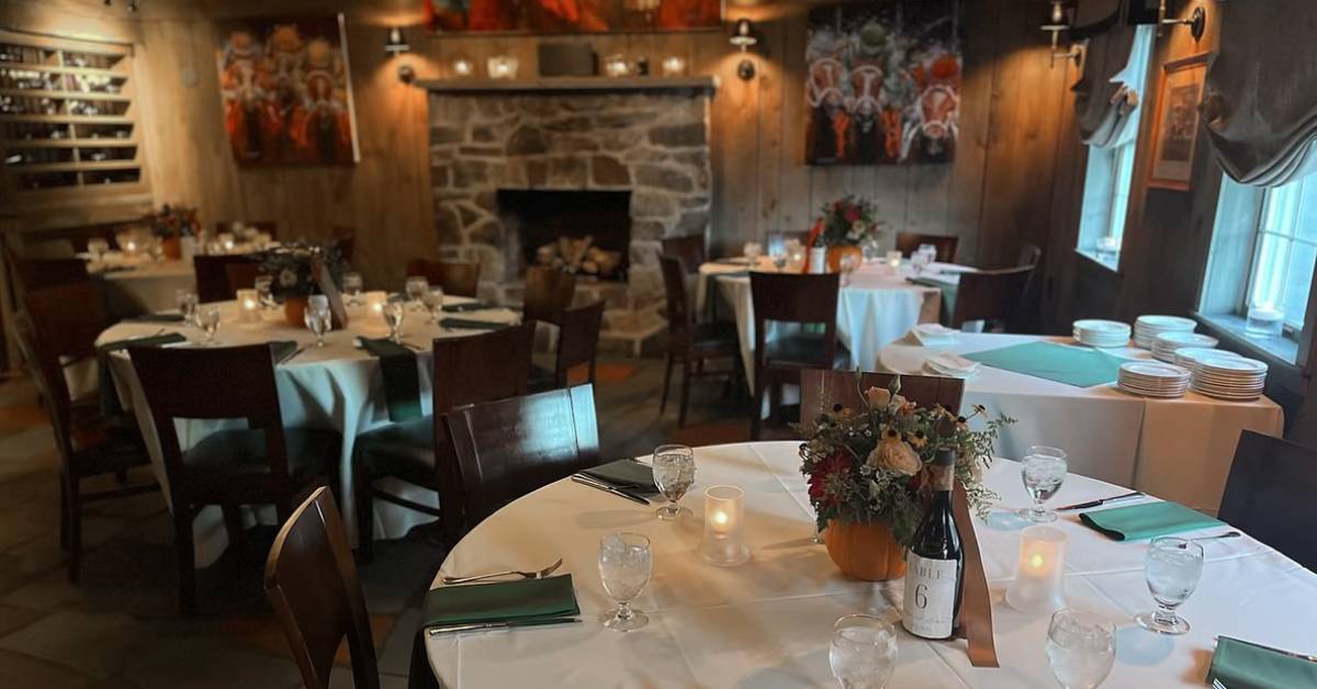 wishing well restaurant set up for wedding