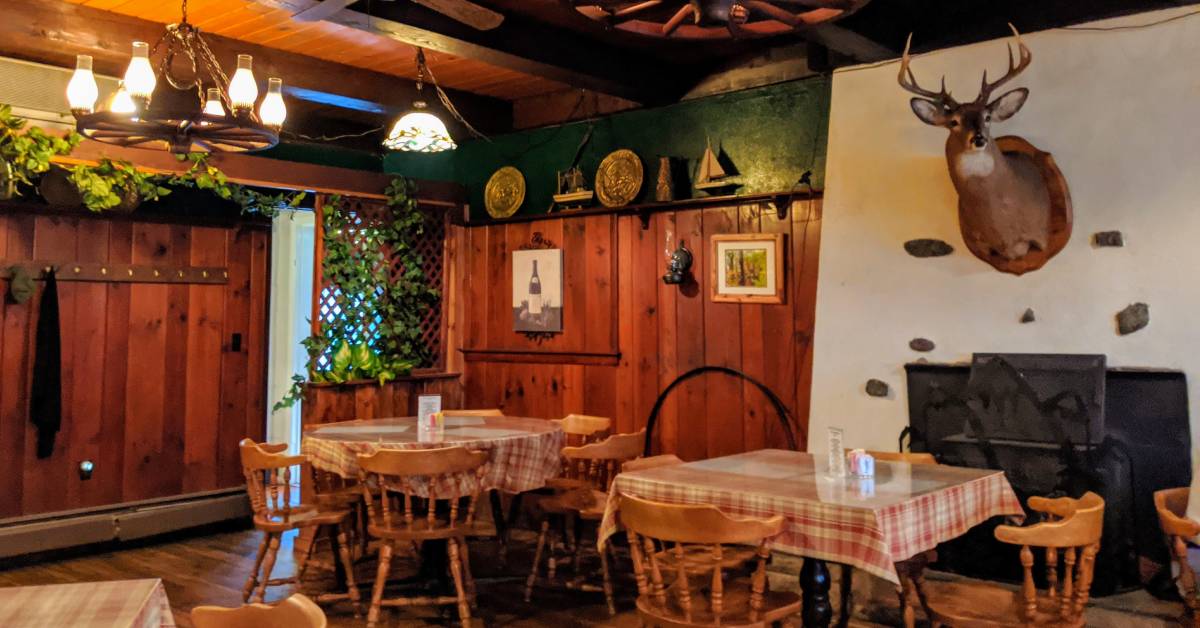 interior of the loon restaurant