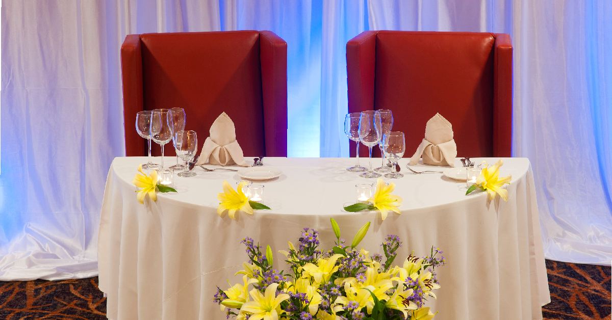 bride and groom table