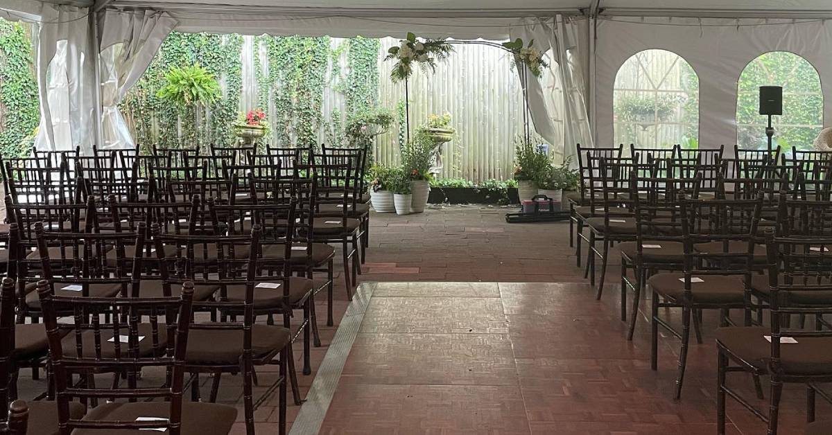 inn at saratoga ceremony setup for wedding