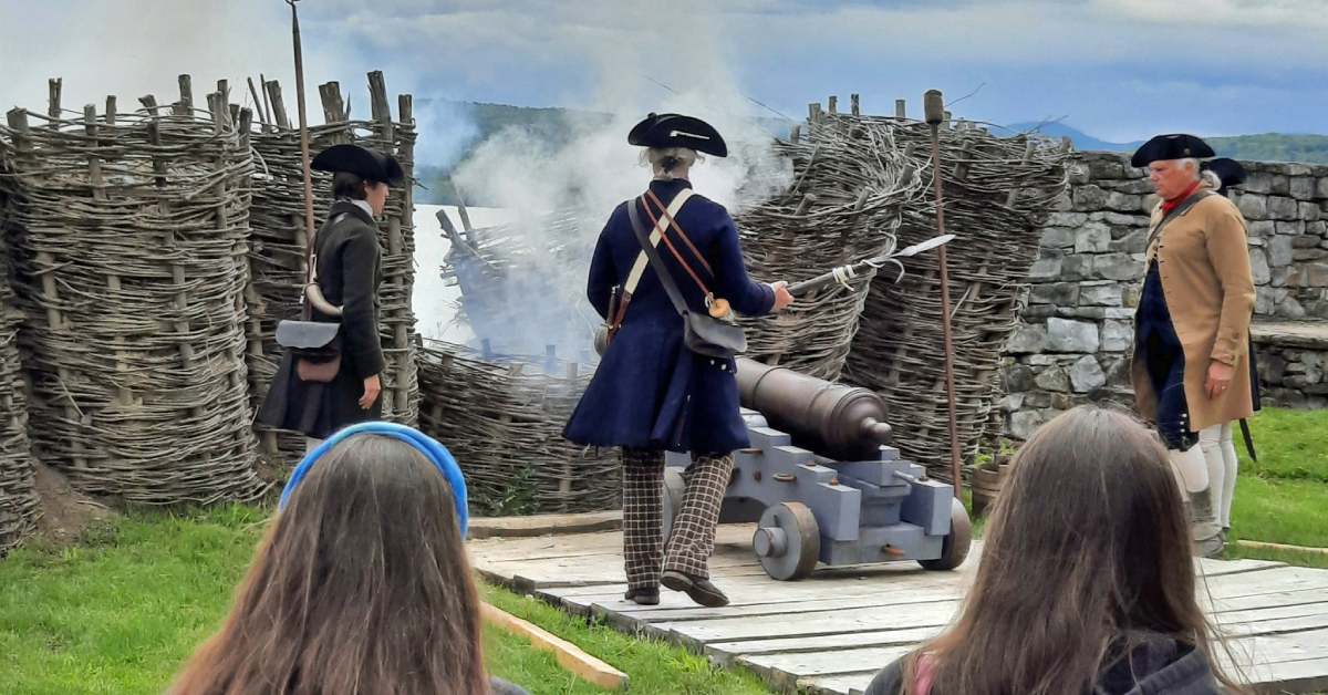 cannon firing at fort ticonderoga