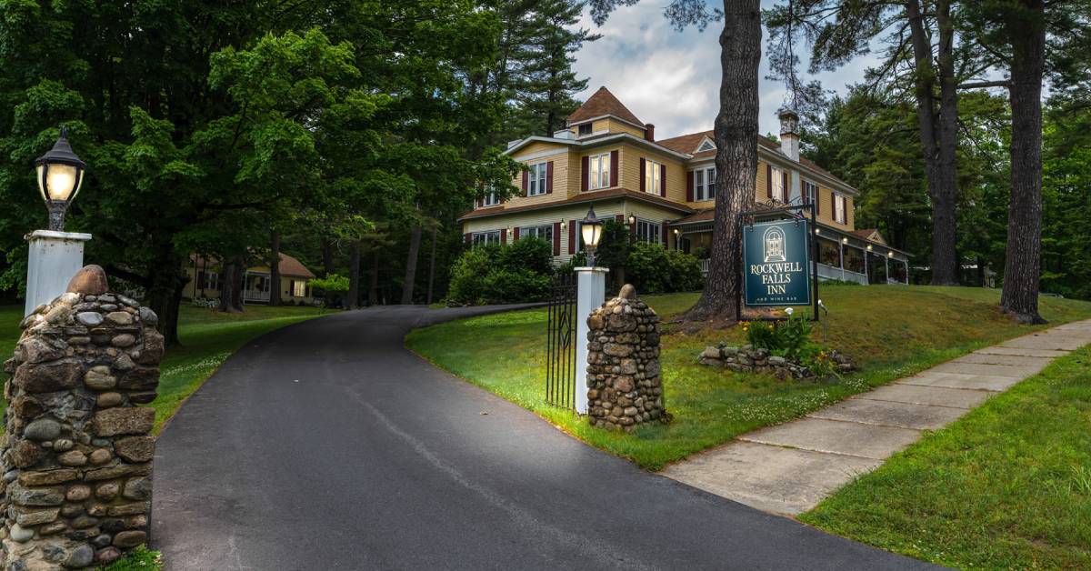 rockwell falls inn