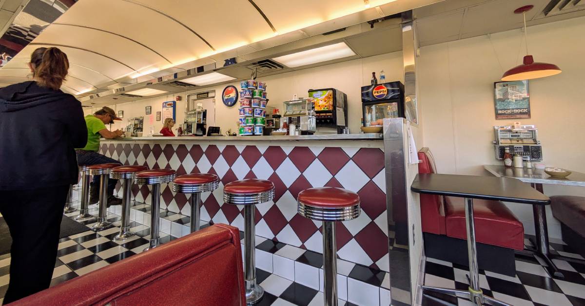inside prospect mountain diner