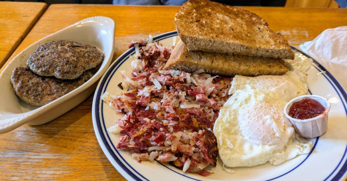 breakfast food at blue moon cafe