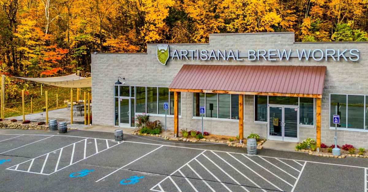 artisanal brew works in the fall