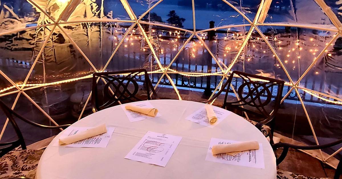igloo dining