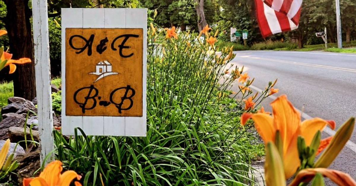 a&e b&b sign