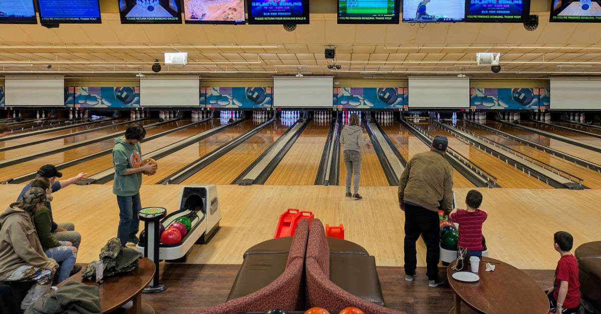 bowling at lake george lanes and games