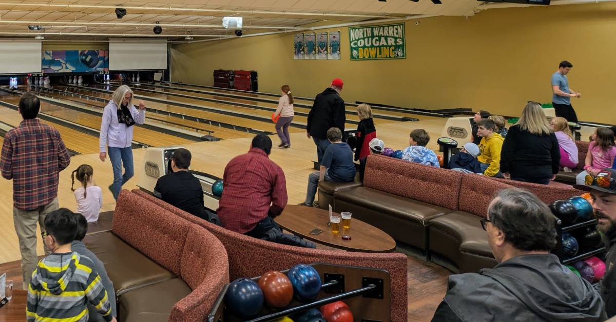 people bowling