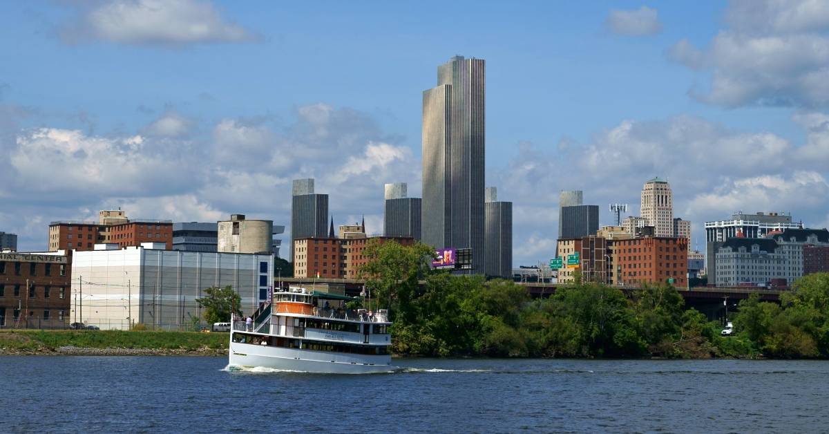 dutch apple cruises boat on the water
