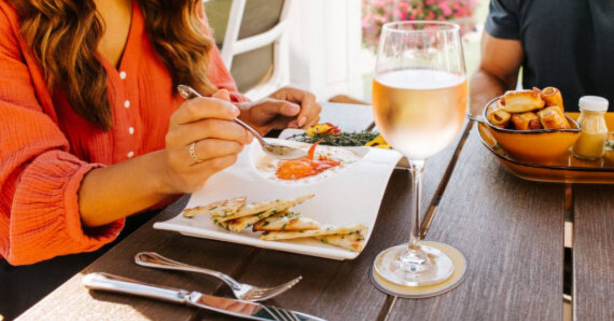 couple dining