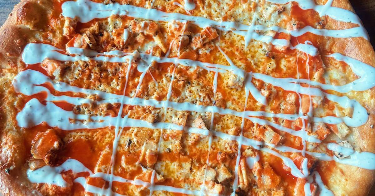 the lagoon buffalo chicken pizza