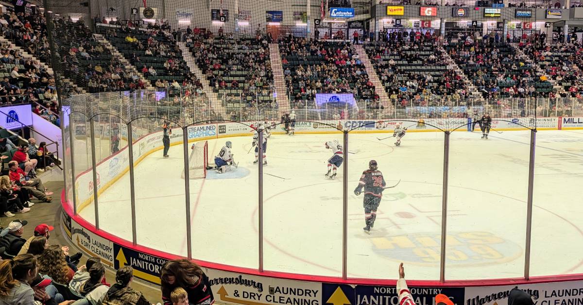 adirondack thunder hockey game