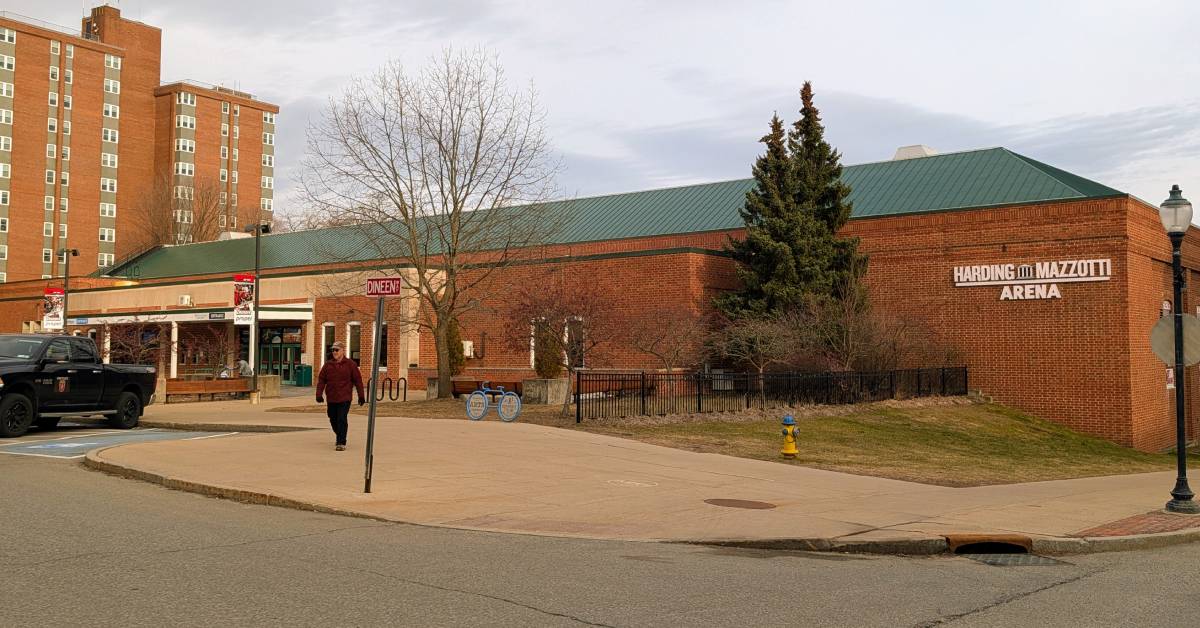 harding mazzotti arena exterior
