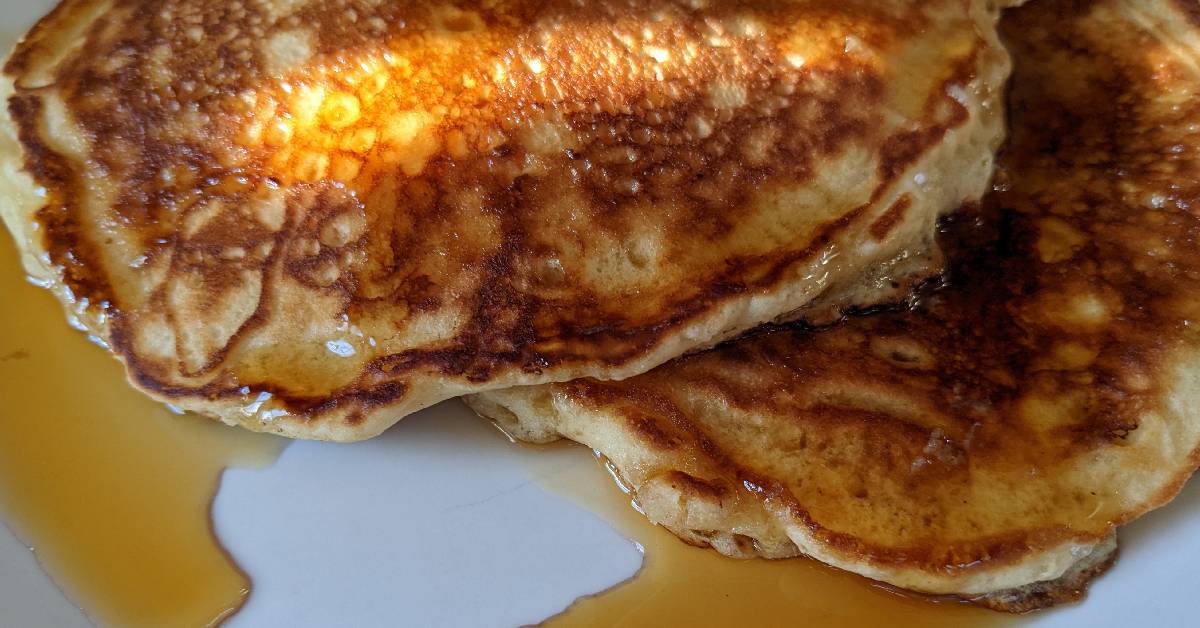 pancakes with syrup