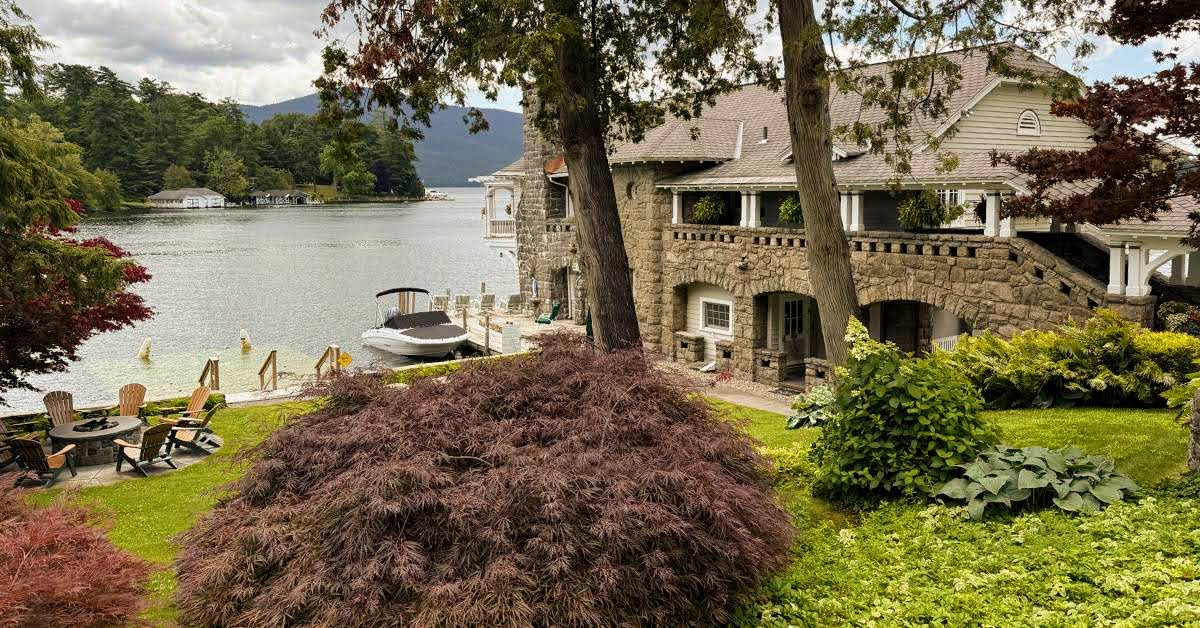 boathouse waterfront lodging