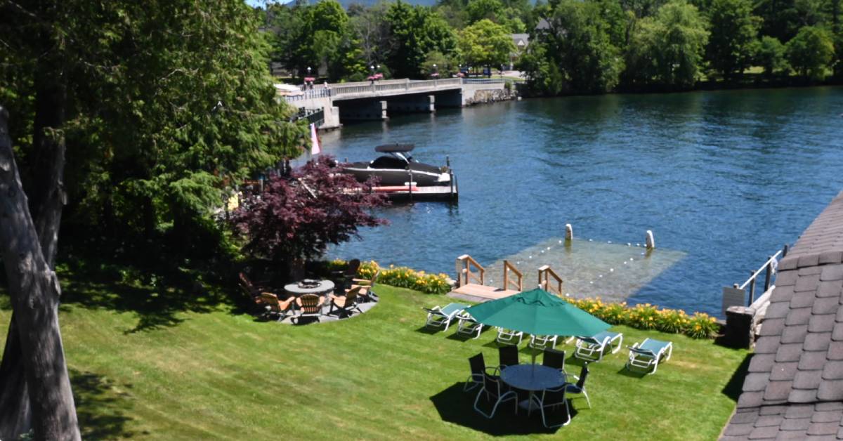 backyard area of boathouse waterfront lodging