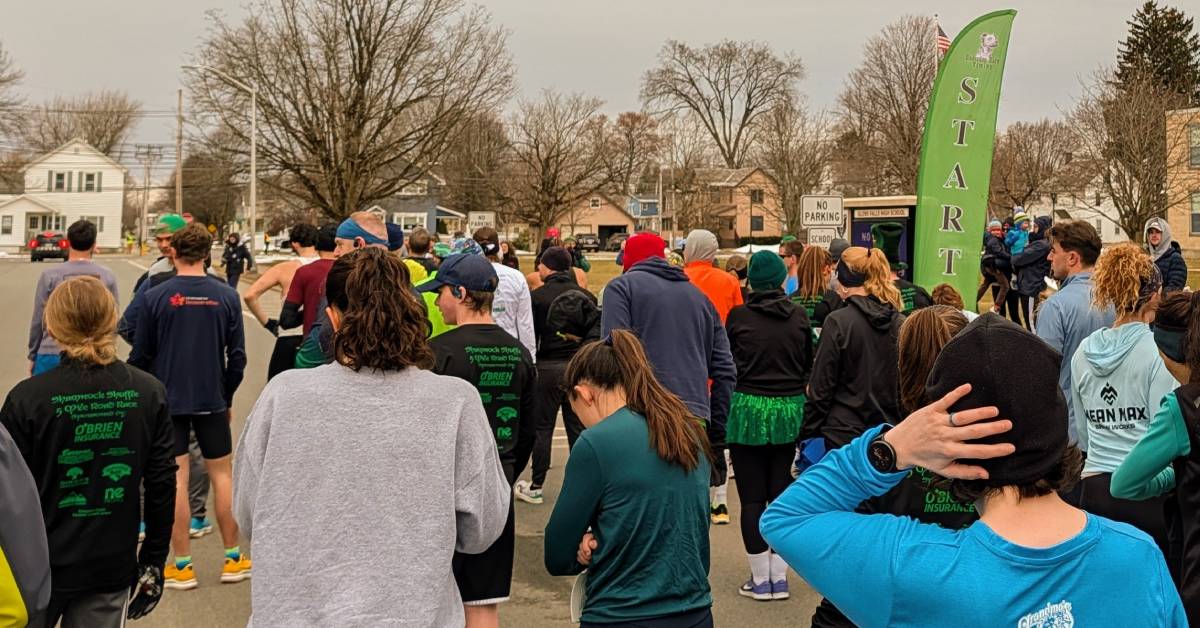 shamrock shuffle runners ready to start