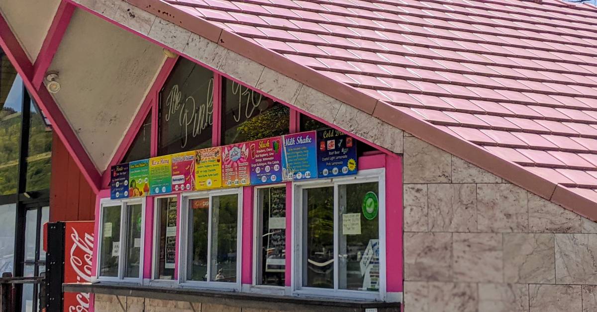 the pink roof in lake george
