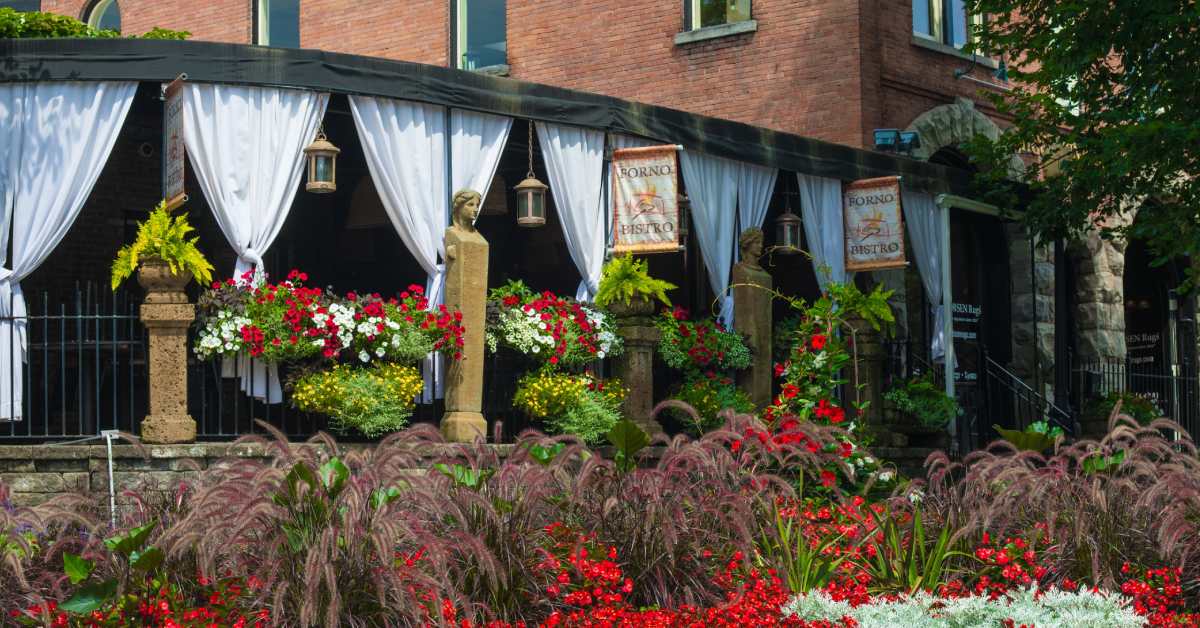outside of Forno Bistro